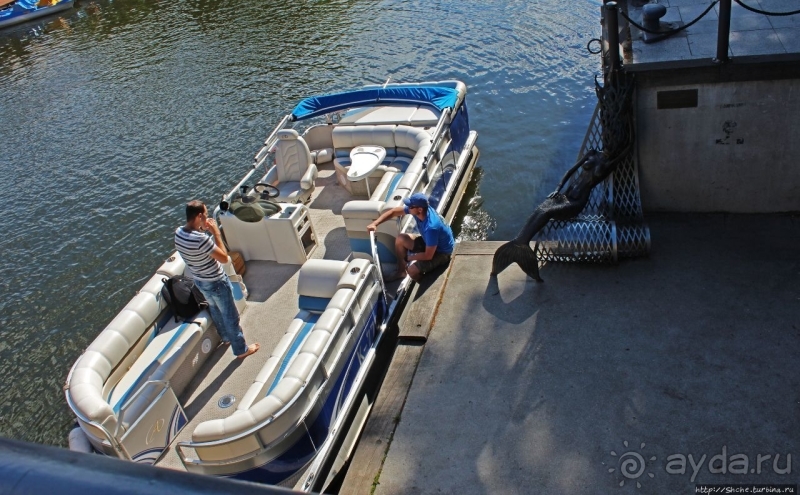 О голых русалках замолвим словечко