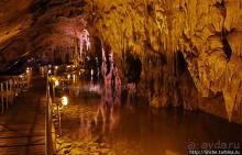 Посещение пещеры со своей рекой