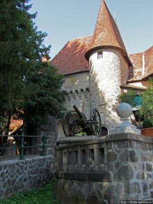 Дорога к замку Пелеш, летней резиденции румынского короля