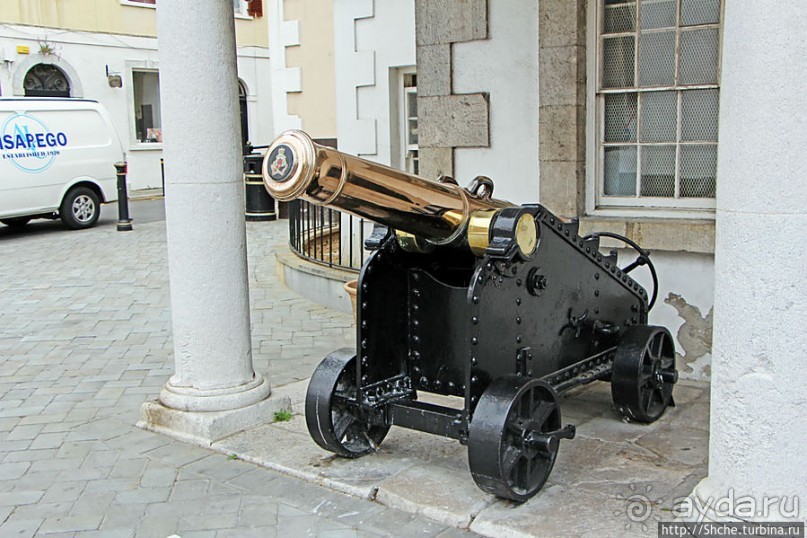 Пешеходные улицы Гибралтара Main Street и Irish Town Street