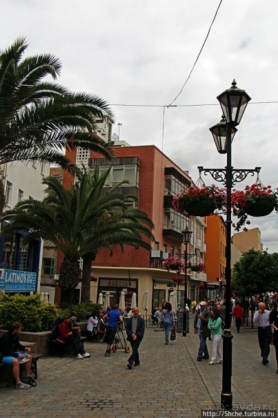 Пешеходные улицы Гибралтара Main Street и Irish Town Street