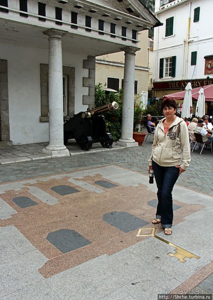 Пешеходные улицы Гибралтара Main Street и Irish Town Street