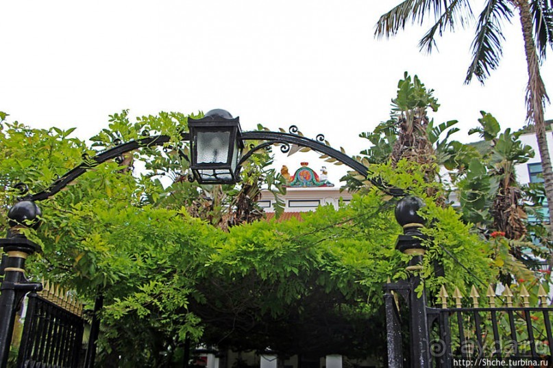 Пешеходные улицы Гибралтара Main Street и Irish Town Street