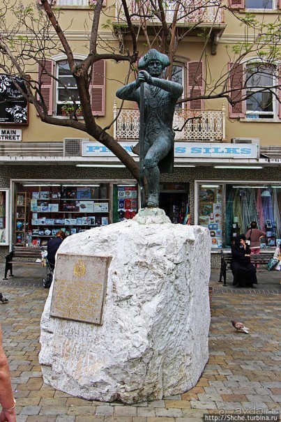 Пешеходные улицы Гибралтара Main Street и Irish Town Street