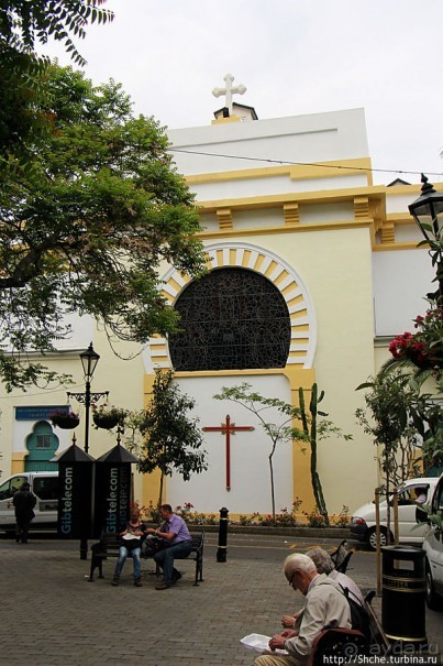 Пешеходные улицы Гибралтара Main Street и Irish Town Street