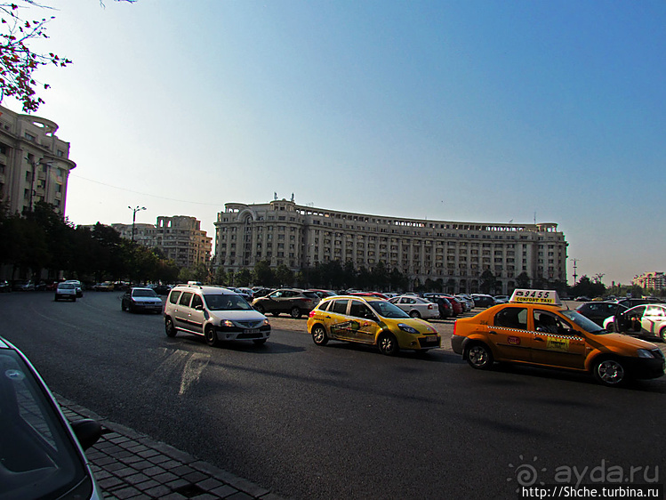 Дворец Парламента Румынии — символ гигантомании Чаушеску