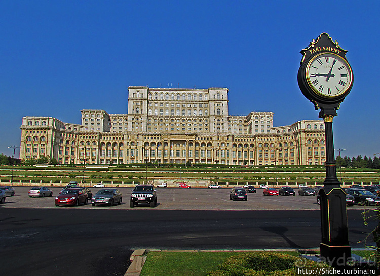 Дворец Парламента Румынии — символ гигантомании Чаушеску