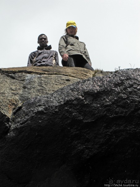 Zebra Rock. Акклиматизация на Килиманджаро на 3700-4100 м.
