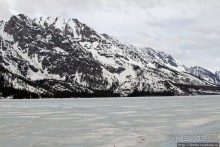 Гора Grand Teton и озеро Taggart, по нац.парку на авто
