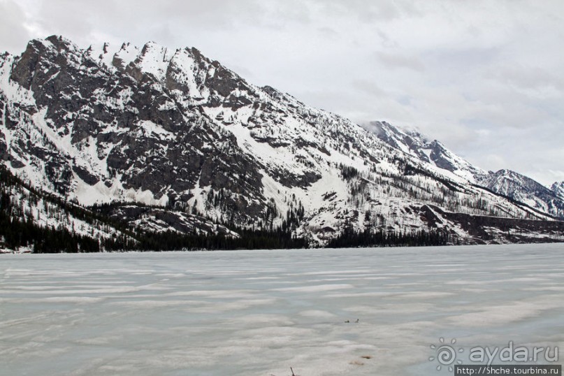 Гора Grand Teton и озеро Taggart, по нац.парку на авто