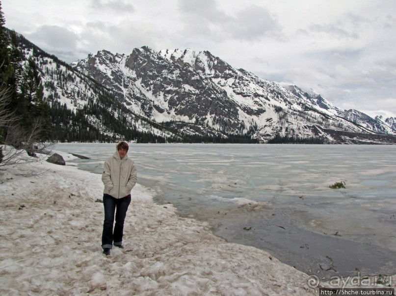 Гора Grand Teton и озеро Taggart, по нац.парку на авто