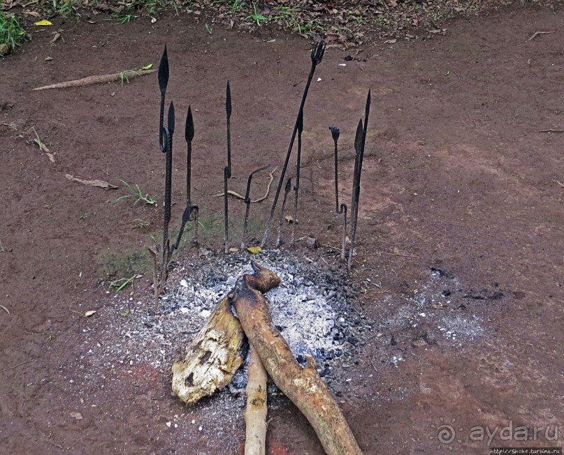 Альбом отзыва "Африканская мистика — Норы смерти Валюмбе"