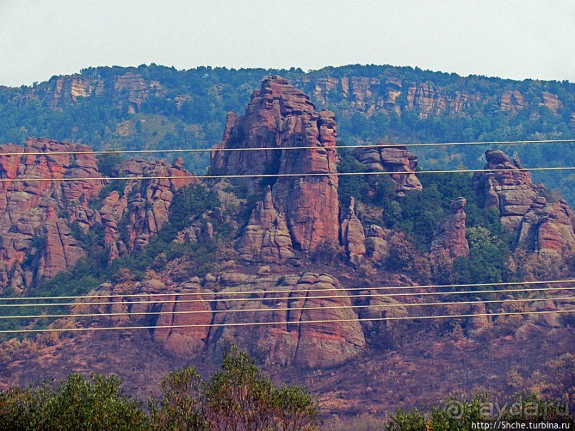 Болгарские краевиды. Меж красных скал и дивной речки