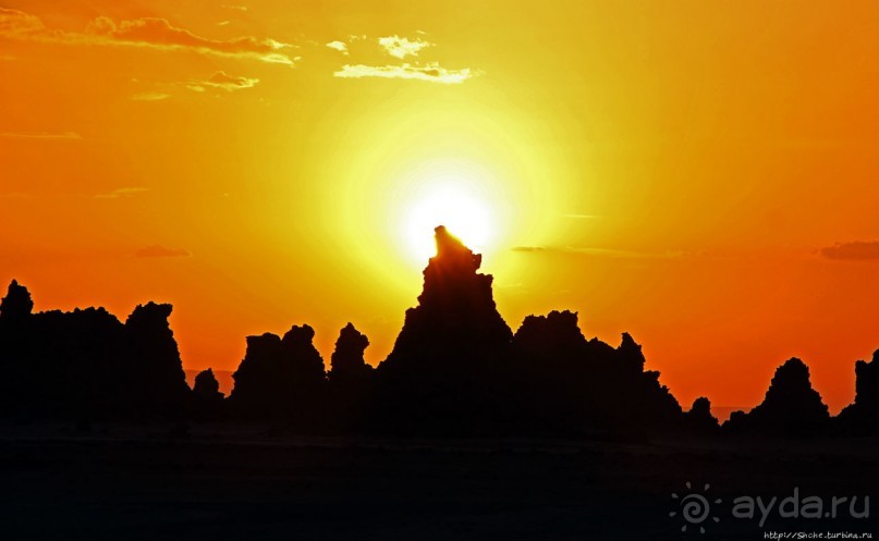 "Горе! Горе! Крокодил Солнце в небе проглотил!"