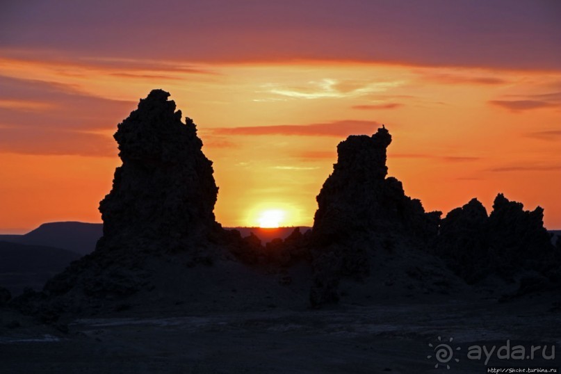 "Горе! Горе! Крокодил Солнце в небе проглотил!"