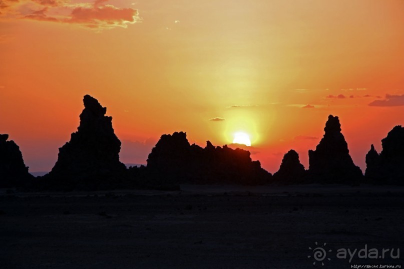 "Горе! Горе! Крокодил Солнце в небе проглотил!"