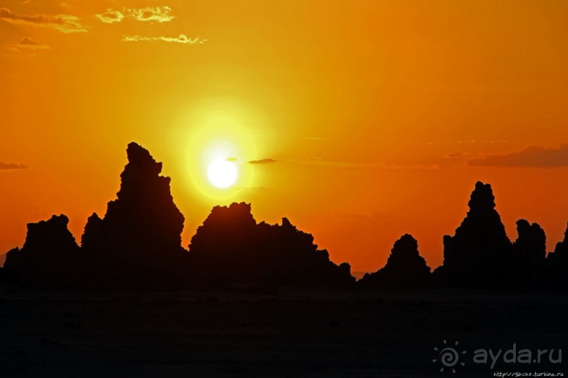 "Горе! Горе! Крокодил Солнце в небе проглотил!"