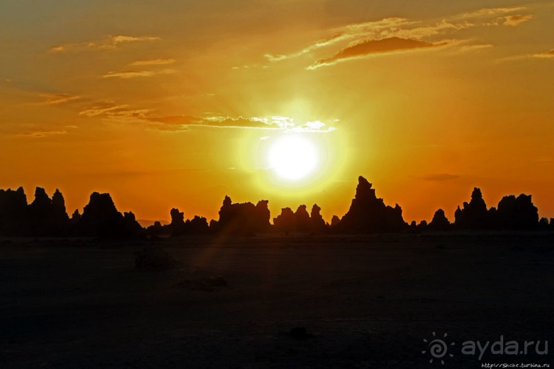 "Горе! Горе! Крокодил Солнце в небе проглотил!"