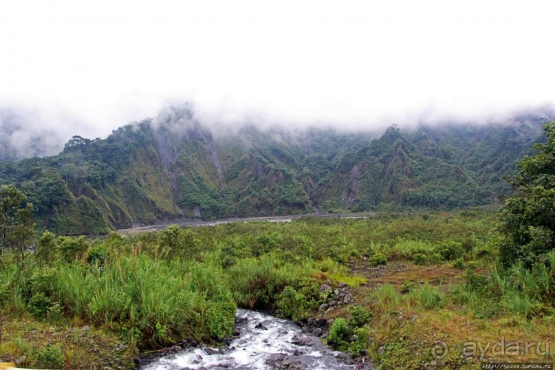 N.P. Cayambe-Coca — горы, реки, водопады. Дорога в облаках