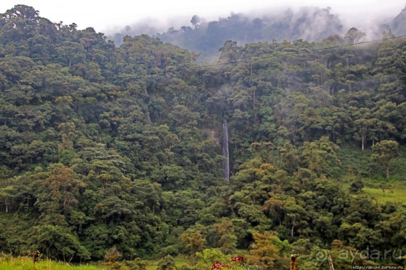 N.P. Cayambe-Coca — горы, реки, водопады. Дорога в облаках