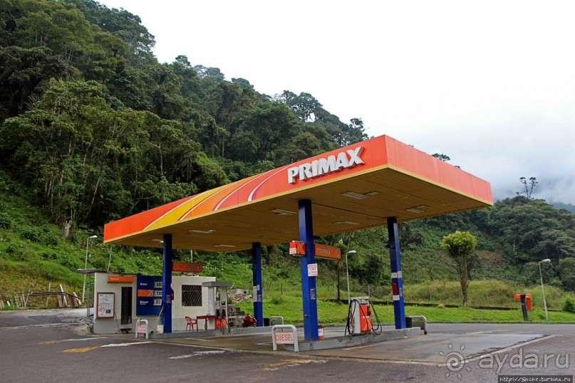 N.P. Cayambe-Coca — горы, реки, водопады. Дорога в облаках