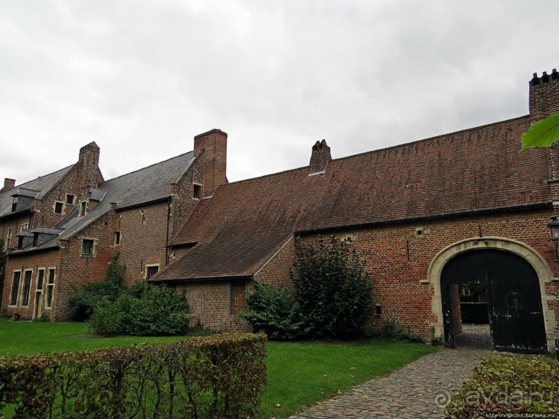Фламандский «Бегинаж» в Левене (объект ЮНЕСКО номер 855-011)