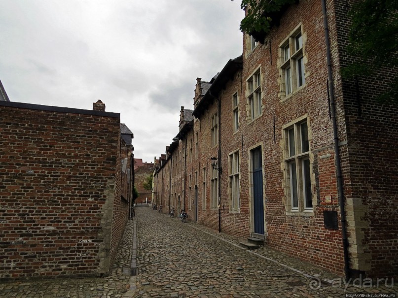 Фламандский «Бегинаж» в Левене (объект ЮНЕСКО номер 855-011)