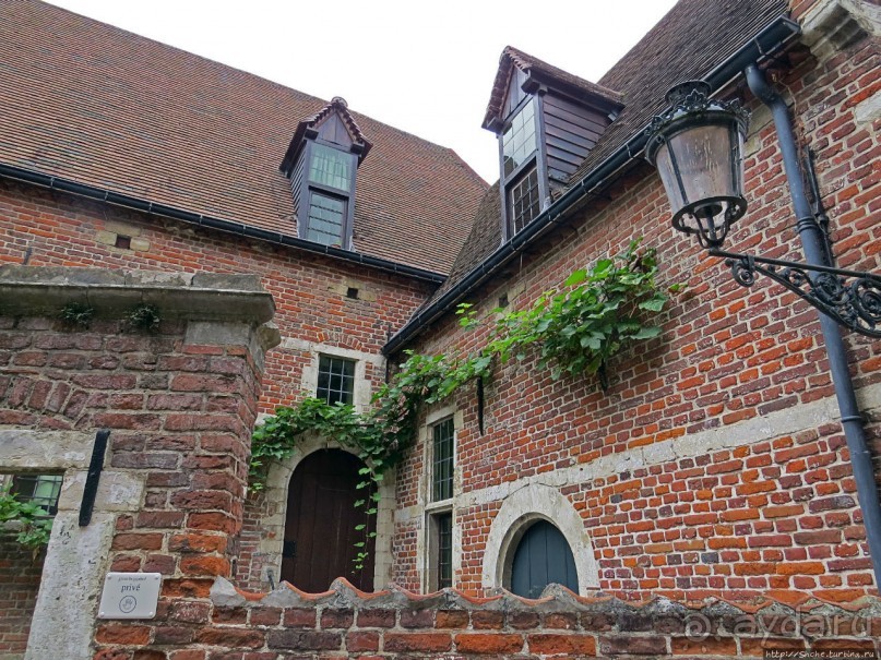 Фламандский «Бегинаж» в Левене (объект ЮНЕСКО номер 855-011)