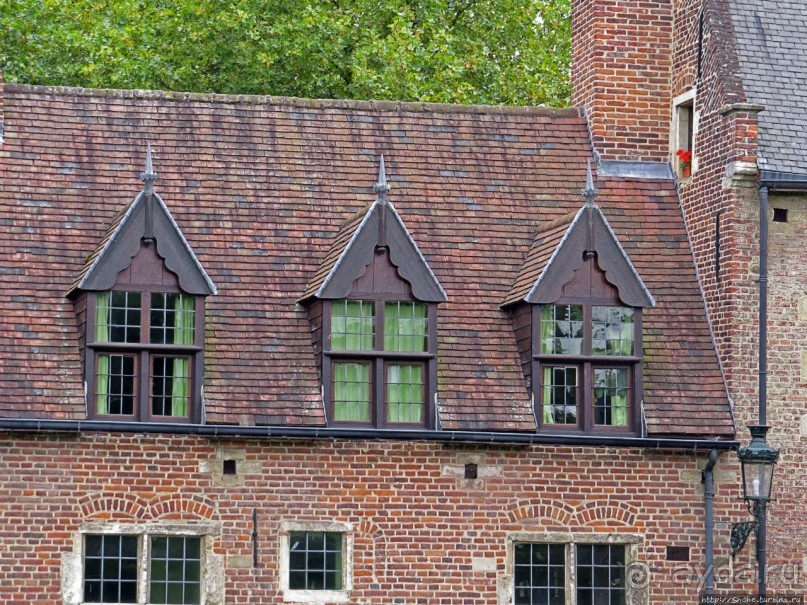 Фламандский «Бегинаж» в Левене (объект ЮНЕСКО номер 855-011)