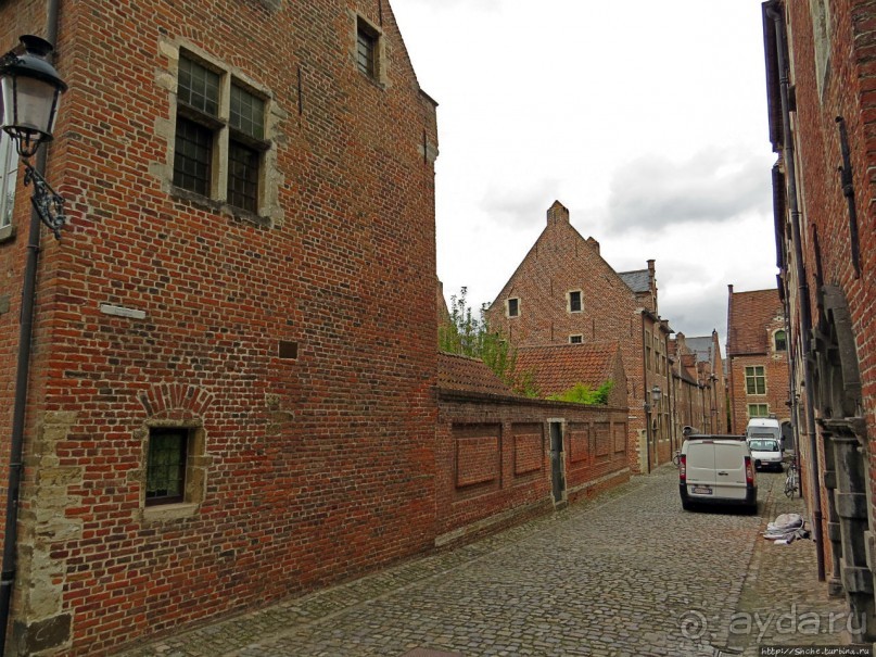 Фламандский «Бегинаж» в Левене (объект ЮНЕСКО номер 855-011)