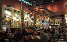 Культовое кафе в индейской резервации пекотов Коннектикута