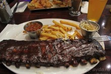 Культовое кафе в индейской резервации пекотов Коннектикута