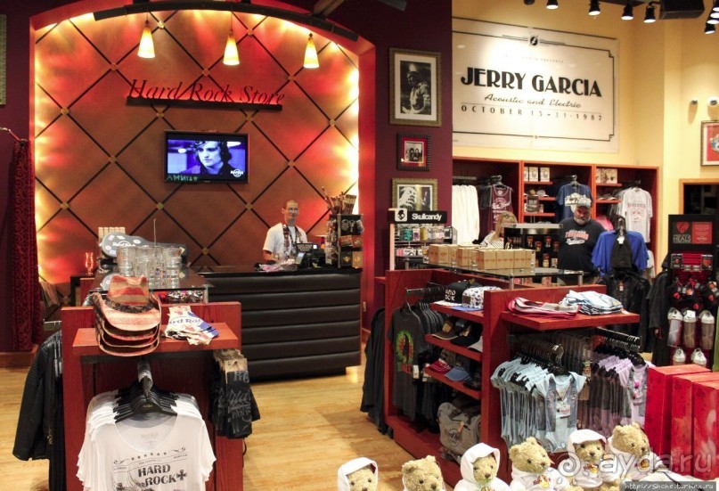 Культовое кафе в индейской резервации пекотов Коннектикута