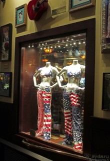 Культовое кафе в индейской резервации пекотов Коннектикута