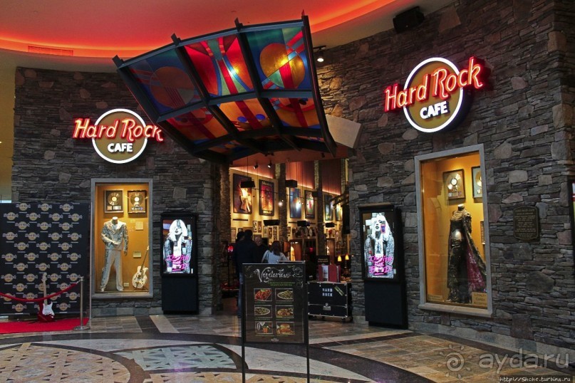 Культовое кафе в индейской резервации пекотов Коннектикута