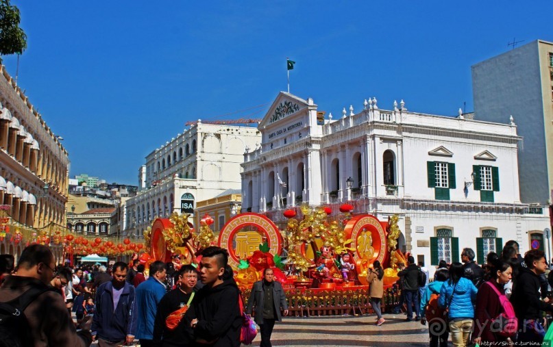 Португальское Макао с новогодним китайским привкусом