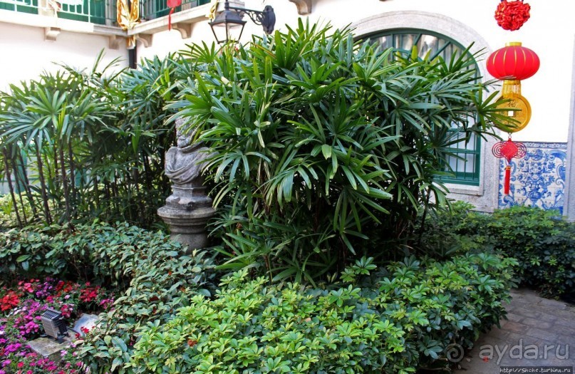 Португальское Макао с новогодним китайским привкусом