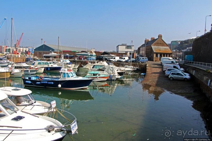 Пляж Havre Des Pas и другие берега столицы Джерси