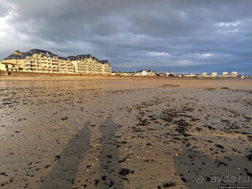 Пляж Havre Des Pas и другие берега столицы Джерси