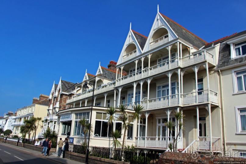 Пляж Havre Des Pas и другие берега столицы Джерси