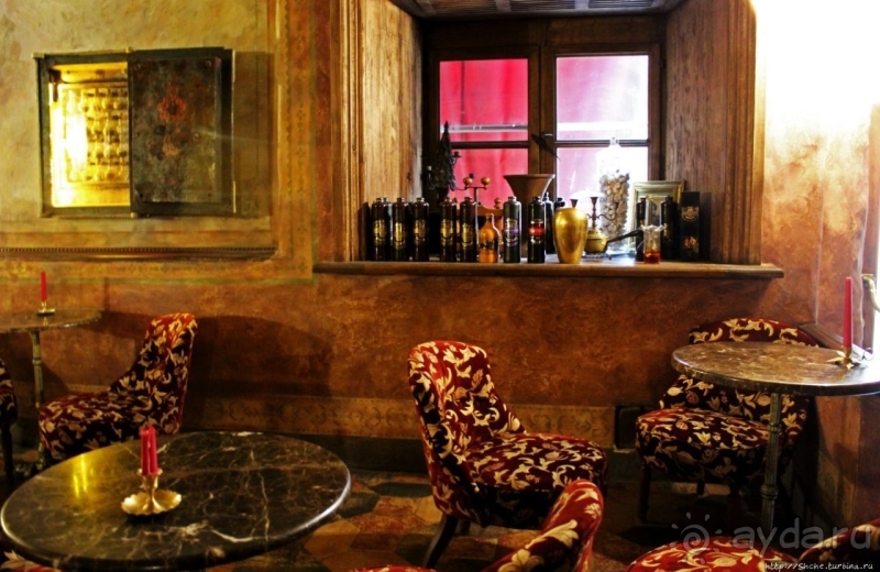 Мы говорим "рижский", подразумеваем " бальзам"