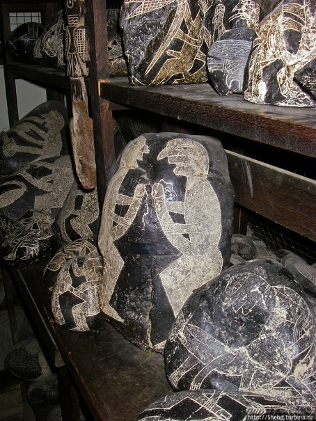 "То, к чему человечество еще не готово",- камни города Ика