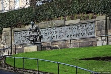 West Princes Street Gardens — центральный парк Эдинбурга