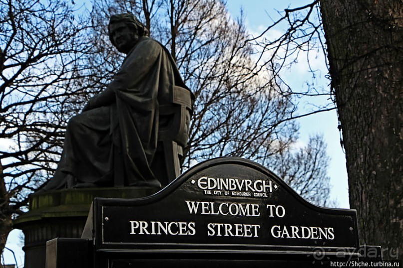West Princes Street Gardens — центральный парк Эдинбурга