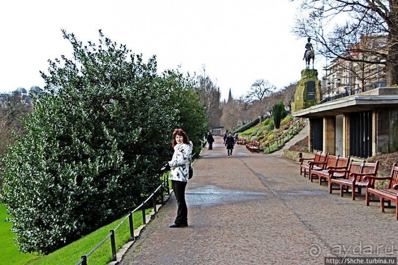 West Princes Street Gardens — центральный парк Эдинбурга