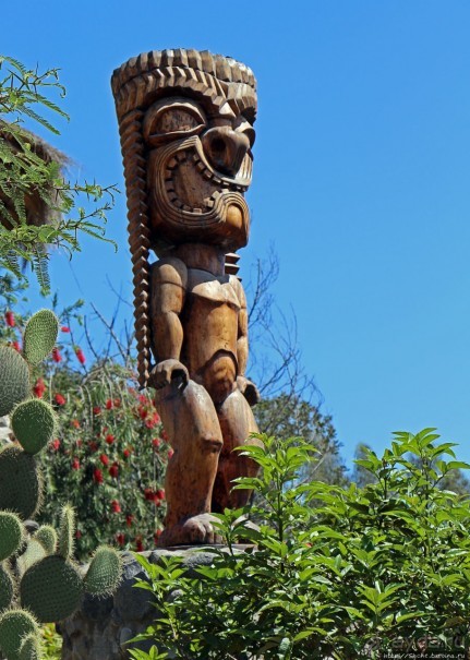 "Дом экватора" — триумвират физики, фольклора и культуры