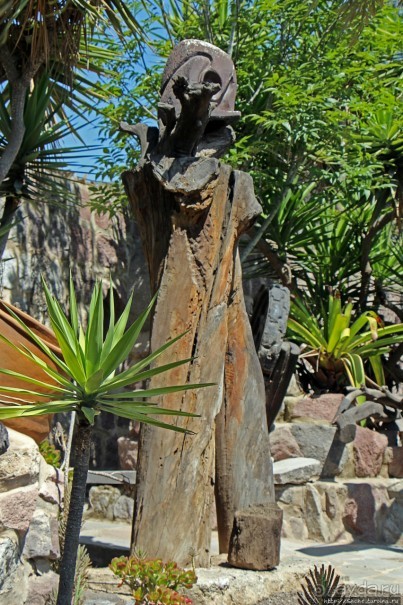 "Дом экватора" — триумвират физики, фольклора и культуры