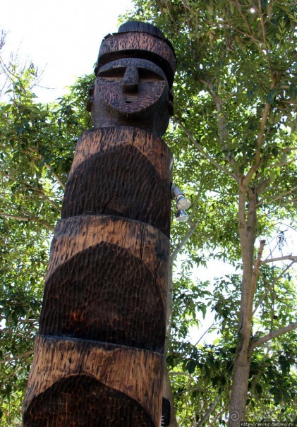 "Дом экватора" — триумвират физики, фольклора и культуры