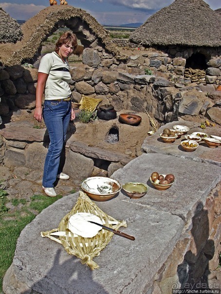 Хозяйский двор местных жителей в горах Перу
