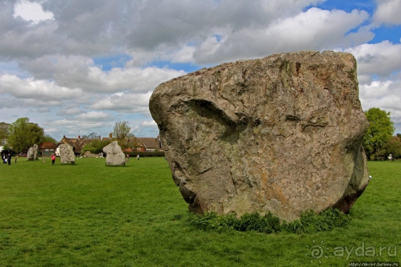 Камни водят хороводы